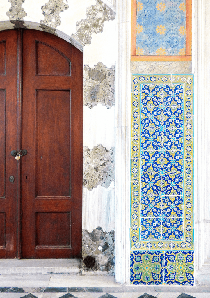 Mysticals doors inside Topkapi Palace