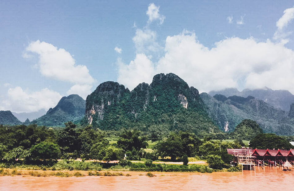 Beautiful limestone cliffs, one of our tips for Vang Vieng