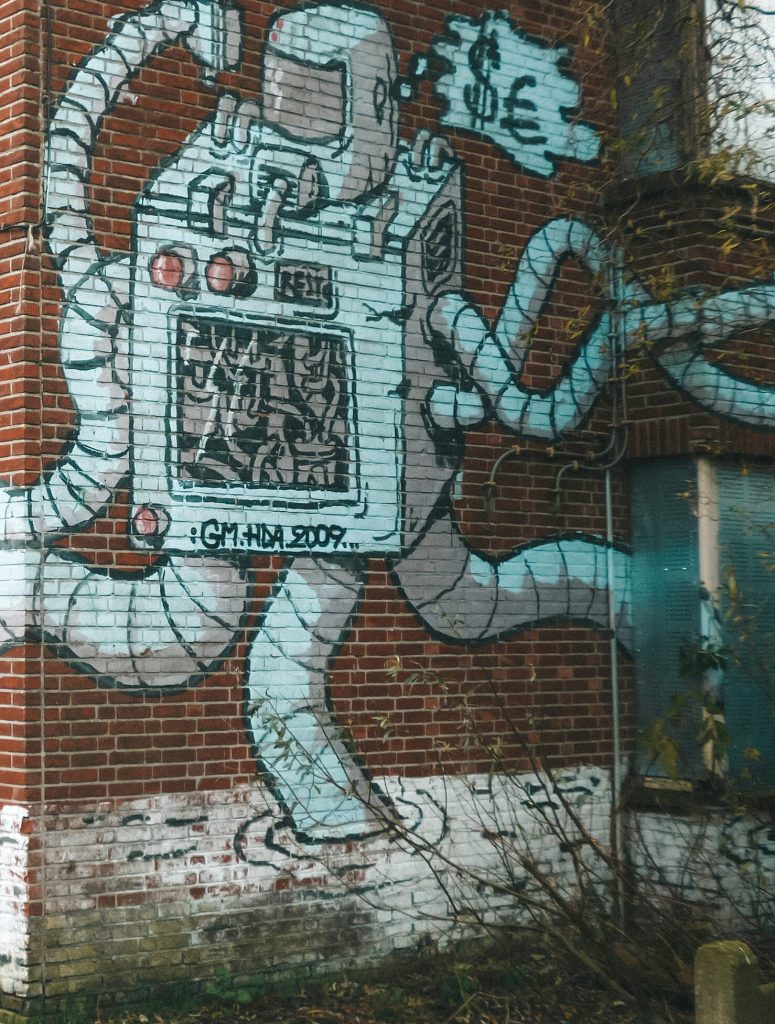 Tijdens een wandeling in Doel kom je werken van bekende graffiti artiesten tegen