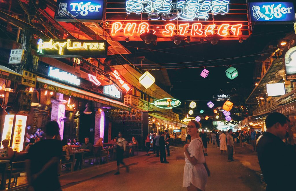 Partying in Pub Street, a vibrant streets with lots of restaurant in the centre of Siem Reap