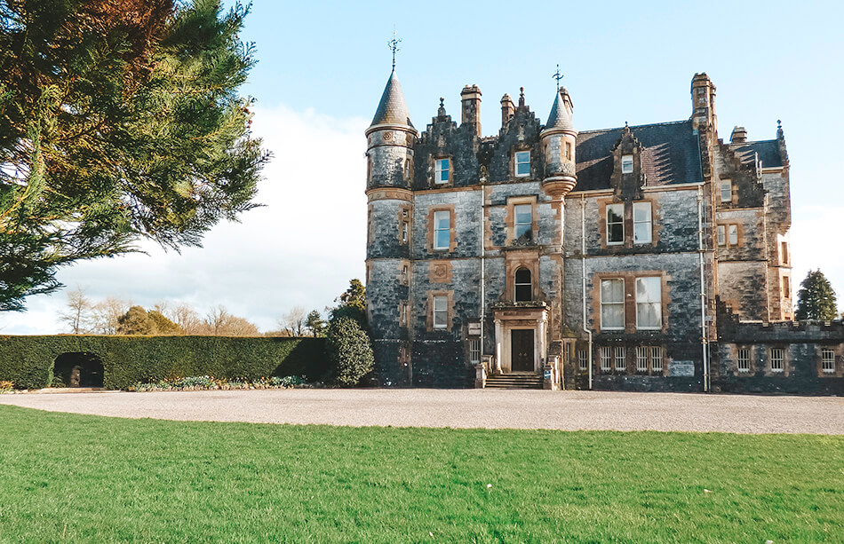 Walking past Blarney House in Ireland, county Cork