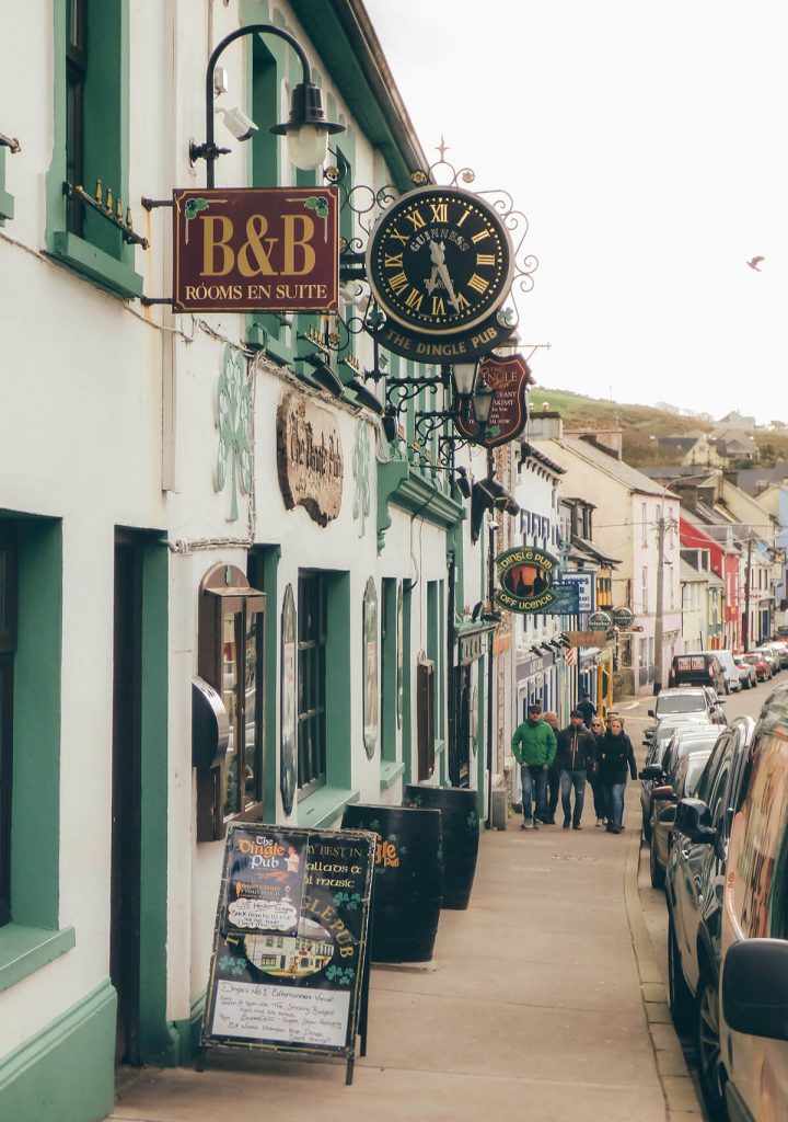 The cute town of Dingle cannot be missed of our Ireland itinerary in 7 days