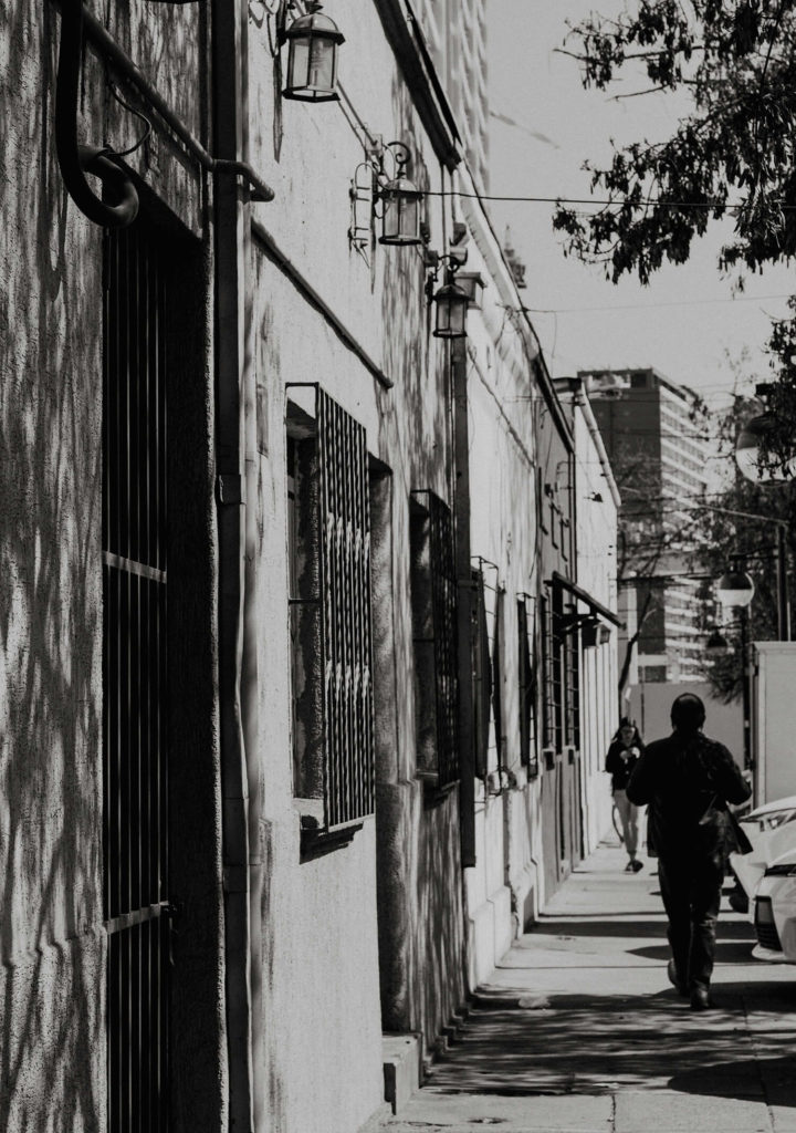 Tiny streets in Santiago to be discovered on our free self-guided walking tour!