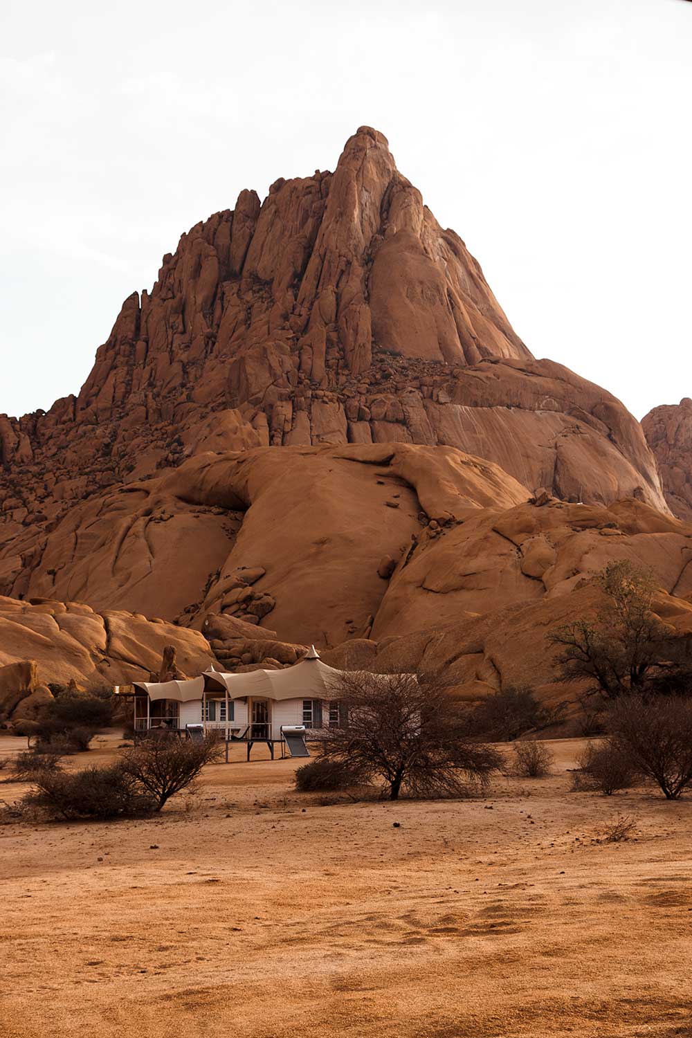 The boho chic clamping accommodations among the boulders of Spitzkoppe Mountain