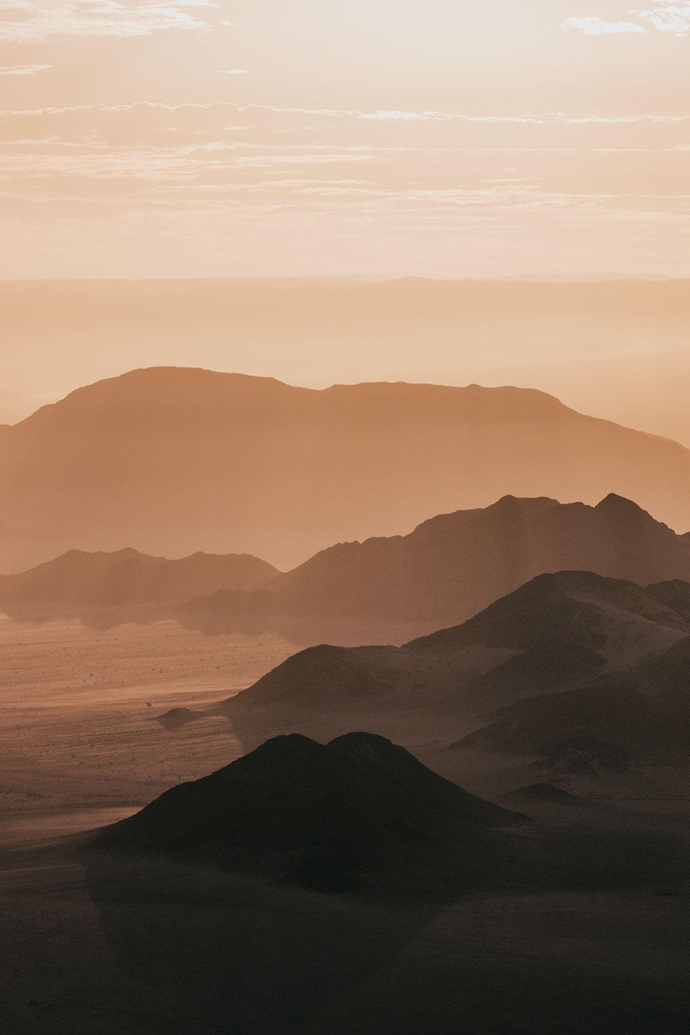 Best things to do in Sossusvlei: hot air balloon flight over the desert
