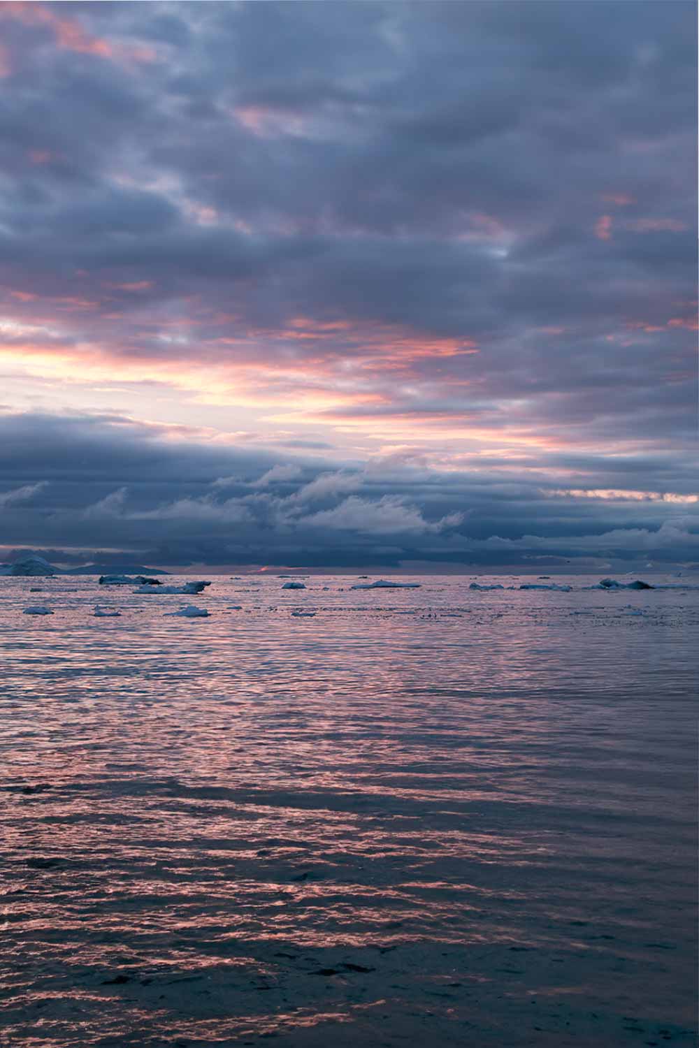 Cruise ijsbergen middernachtzon vanuit Ilulissat